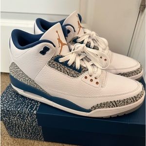 Jordan 3 Retro
Wizards